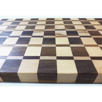 Дъска за поднасяне "шах-мат", орех и бук Дъска за поднасяне "шах-мат", орех и бук
