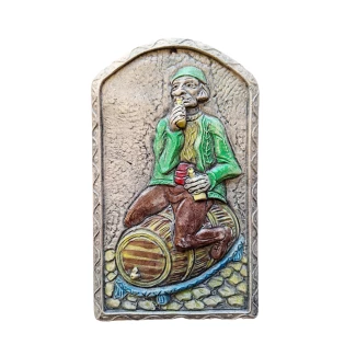 Керамична картина "Поседнал дядо на буренце"
