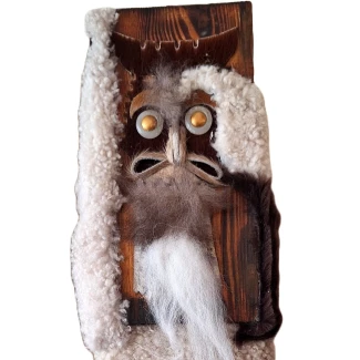 Кукер за стена- естествена кожа и дърво Кукер за стена- естествена кожа и дърво