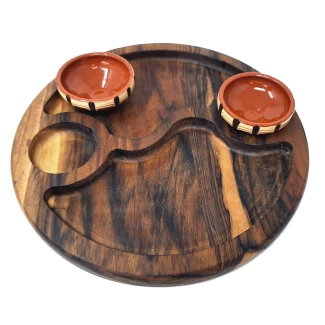 Танур от орех с 2 различни лица