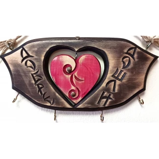 Закачалка за ключове "Добре дошли"- ръчна резба Закачалка за ключове "Добре дошли"- ръчна резба